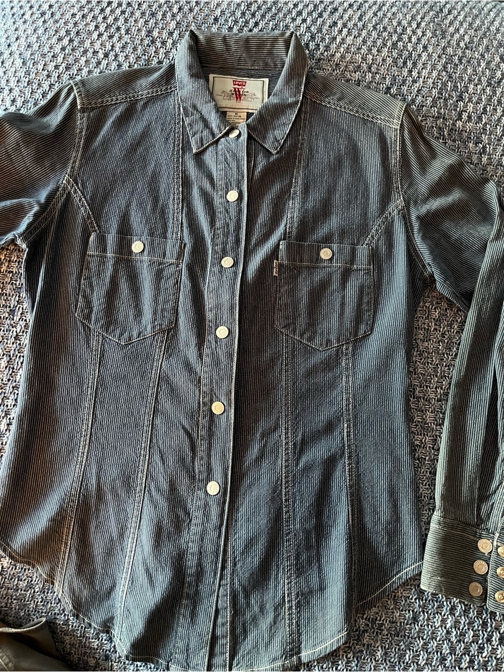 Levi's Women's Red Tab Navy Striped Snap-Front Denim 95 Shirt MED Vintage